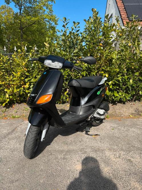 Piaggio zip type 3 snor kenteken, Fietsen en Brommers, Scooters | Piaggio, Zo goed als nieuw, Zip, Maximaal 25 km/u, Tweetakt