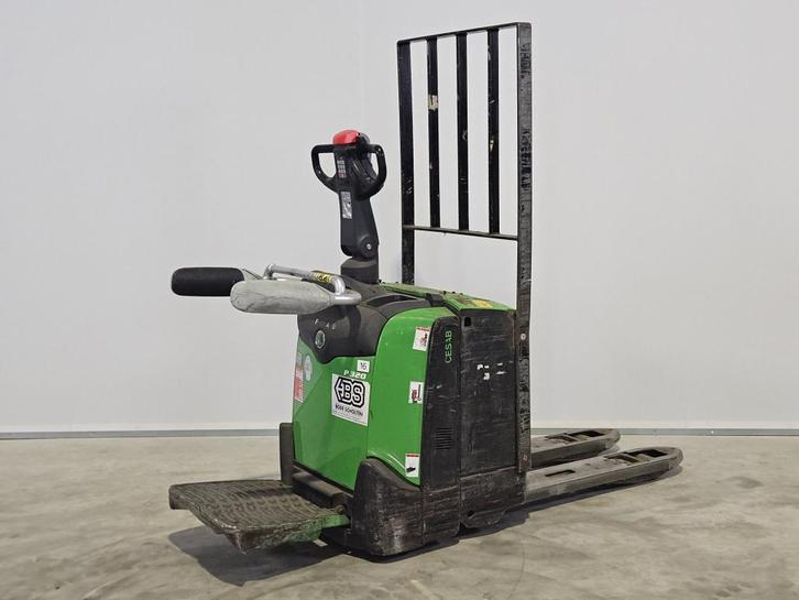 Cesab P320 Elektrische Pallettruck, Zakelijke goederen, Machines en Bouw | Heftrucks en Intern transport, Palletwagen, Elektrisch