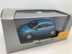 29350: Opel Astra GTC - Minichamps 1:43, Hobby en Vrije tijd, Modelauto's | 1:43, Auto, Charlottenburger Allee 49, 52068 Aachen – Germany