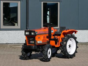 Hinomoto E1804 4wd / 1324 Draaiuren / Miditrekker beschikbaar voor biedingen