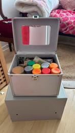 Beautycase met carnavals schminck, Hobby en Vrije tijd, Overige Hobby en Vrije tijd, Ophalen, Gebruikt