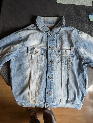 Jeans jas beschikbaar voor biedingen