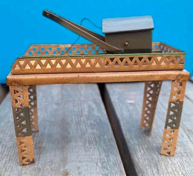 Antieke blikken Modelbaan Brug met Kraan, Antiek en Kunst, Antiek | Speelgoed, Ophalen