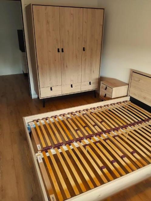 Slaapkamer zeer degelijk zo goed als nieuw - zie tekst, Huis en Inrichting, Slaapkamer | Complete slaapkamers, Zo goed als nieuw