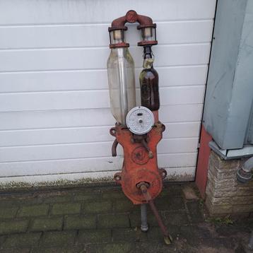 CPD Wandpomp Benzinepomp vintage  beschikbaar voor biedingen