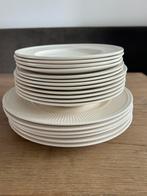 Wedgwood Windsor 18 delig servies, Huis en Inrichting, Keuken | Servies, Ophalen of Verzenden, Zo goed als nieuw, Bord(en), Wedgwood