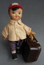 Om 1950 Jongen met Koffer Blikken Speelgoed made in China, Ophalen of Verzenden