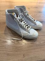 Nike blazer, Ophalen of Verzenden, Zo goed als nieuw, Wit