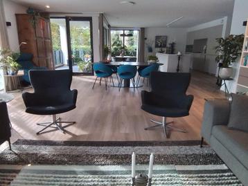 2 Conform Gyro Fauteuils op Draaivoet beschikbaar voor biedingen