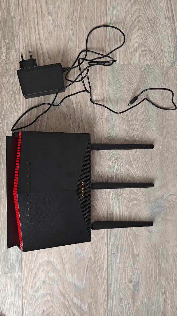 Asus RT-AX86U Pro Wifi 6 gaming router, Computers en Software, Routers en Modems, Zo goed als nieuw, Router, Ophalen of Verzenden