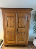 Oude grenen kast met legplanken, Ophalen