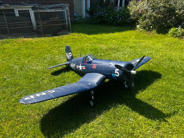 Dynam F4U Corsair V2 brushless electro vliegtuig ARF, Hobby en Vrije tijd, Modelbouw | Radiografisch | Vliegtuigen, Zo goed als nieuw