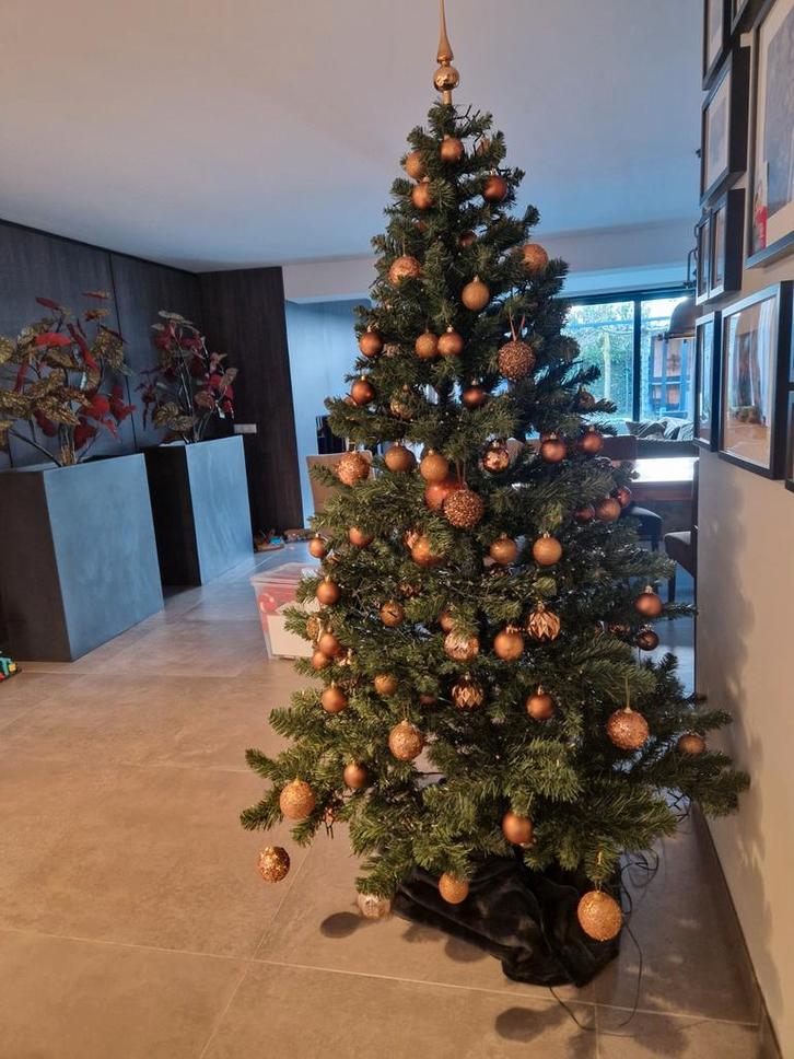 Kunstkerstboom 210 hoog, Diversen, Kerst, Gebruikt, Ophalen
