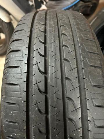 2x Goodyear Banden 215/65R16 - Zo Goed Als Nieuw beschikbaar voor biedingen