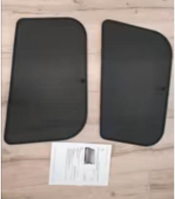 Set van 2 zonneschermen achterportierruiten peugeot 3008 of  beschikbaar voor biedingen