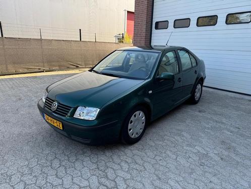 Volkswagen BORA 2.0 automaat cruise clima PDC APK 6-26 NAP, Auto's, Volkswagen, Bedrijf, Bora, ABS, Airbags, Airconditioning, Boordcomputer