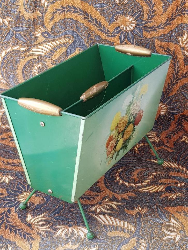 Mooie originele oude vintage krantenbak uit Engeland 43 cm., Antiek en Kunst, Antiek | Woonaccessoires, Ophalen of Verzenden