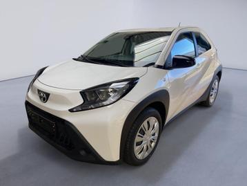 Toyota Aygo X 1.0 VVT-i MT 72pk S-CVT Play beschikbaar voor biedingen