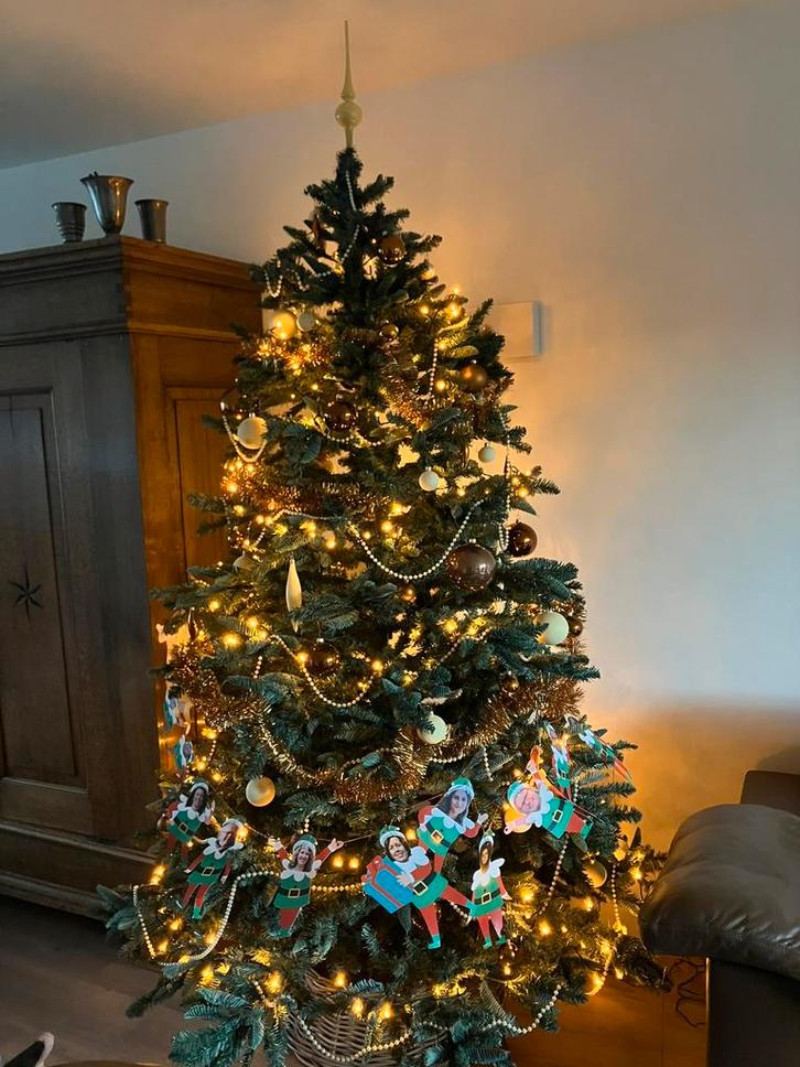 Kunstkerstboom hoogte 2.30m, Diversen, Kerst, Zo goed als nieuw, Ophalen