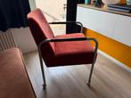 salon stoel met wieltjes, en de wieltjes kan ook los, Huis en Inrichting, Stoelen, Ophalen of Verzenden, Zo goed als nieuw, Eén