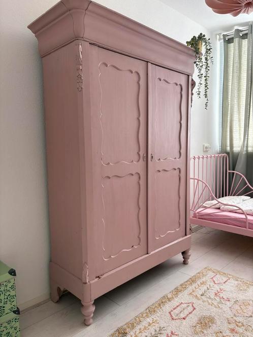 vintage kledingkast, Huis en Inrichting, Kasten | Kledingkasten, Zo goed als nieuw, 150 tot 200 cm, 50 tot 75 cm, Ophalen of Verzenden