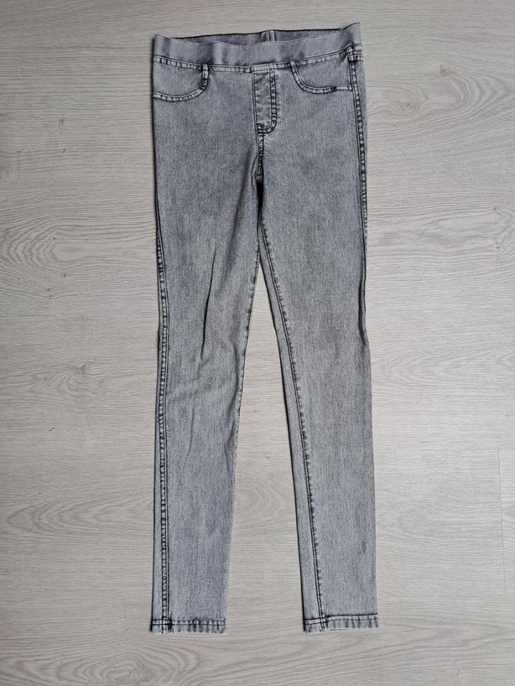 spijkerlook tregging (H&M) 146, Kinderen en Baby's, Kinderkleding | Maat 146, Gebruikt, Meisje, Broek, Ophalen of Verzenden