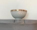 Mini bowl spoelkom met roos en vergulde blaadjes rand, Antiek en Kunst, Ophalen of Verzenden
