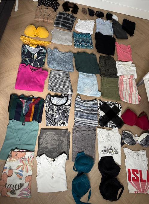Dameskleding M circa 45 stuks, Kleding | Dames, Dames-kledingpakketten, Gedragen, Maat 38/40 (M), Ophalen of Verzenden