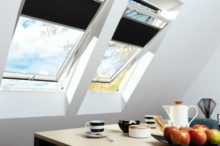 Aanbieding Dakraam Fakro (Velux maten) incl. gootstuk!!, Doe-het-zelf en Verbouw, Glas en Ramen, Nieuw, Dakraam, Dubbelglas, Ophalen