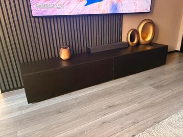 Mat Zwarte TV Kast 200cm - 7 Maanden Oud! beschikbaar voor biedingen