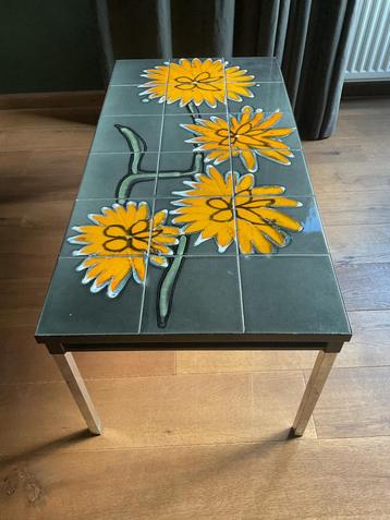 Vintage Tegel Salontafel Chroom beschikbaar voor biedingen