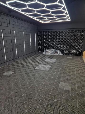 Kliktegels / Vloermatten voor Garage  beschikbaar voor biedingen