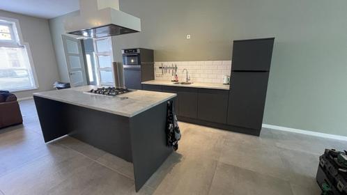 ZATERDAG 9 AUGUSTUS open van 12 tot 17 uur MINIMAAL50keukens, Huis en Inrichting, Keuken | Complete keukens, Zo goed als nieuw