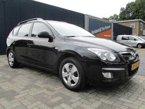 Hyundai i30 CW 1.4i Blue Dynamic, Auto's, Hyundai, Particulier, i30, ABS, Airbags, Airconditioning, Alarm, Elektrische buitenspiegels