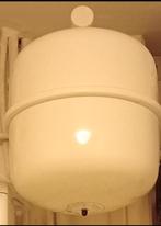 Wit expansievat 18 liter met beugel, Ophalen of Verzenden, Minder dan 60 cm, Overige typen, 30 tot 80 cm