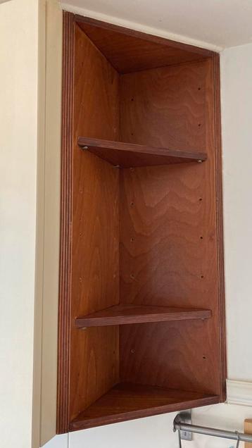 Houten hoekregaal 30x30x91 beschikbaar voor biedingen