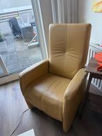 Okergele relax stoel te koop, Huis en Inrichting, Fauteuils, Ophalen, Zo goed als nieuw, Leer