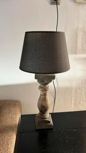 Schemerlamp / tafellamp beschikbaar voor biedingen