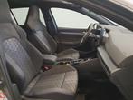Volkswagen Golf 8.5 1.5 eTSI 150pk DSG/AUT R-Line Panoramada, Auto's, 4 cilinders, Alcantara, Bedrijf, Golf