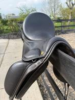 Anatomica cygnus bruin dressuur zadel 17,5 inch, Dieren en Toebehoren, Paarden en Pony's | Zadels, Ophalen of Verzenden, Zo goed als nieuw