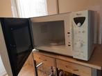 Oude maar werkende magnetron GRATIS., Witgoed en Apparatuur, Magnetrons, Ophalen, Gebruikt, Vrijstaand, 45 tot 60 cm