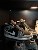 NIKE AIR JORDAN 1 MID ELEPHANT PRINT, Kleding | Heren, Schoenen, Ophalen of Verzenden, Zo goed als nieuw, Overige kleuren