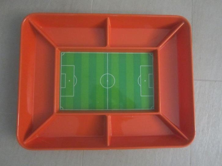 voetbal veld snack serveer schaal dienblad model MEPAL bord, Verzamelen, Sportartikelen en Voetbal, Zo goed als nieuw, Overige typen
