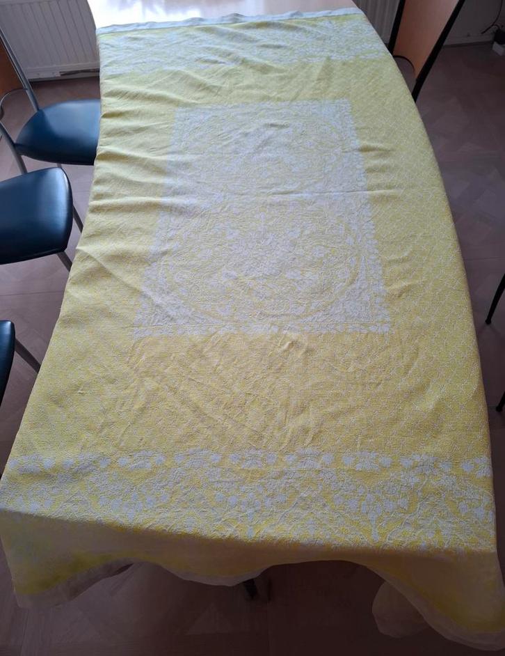 Zwaar Rechthoekig Tafelkleed - Lichtgeel/Groengeel, Huis en Inrichting, Tafelkleden, Gebruikt, Rechthoek, Binnen, Ophalen of Verzenden