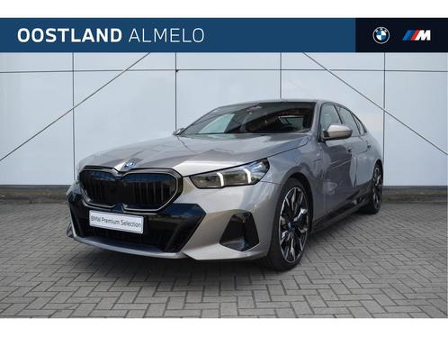 BMW 5 Serie 550e xDrive M Sport Automaat / Panoramadak / Tre, Auto's, BMW, Bedrijf, Te koop, 5-Serie, 4x4, Airconditioning, Alarm