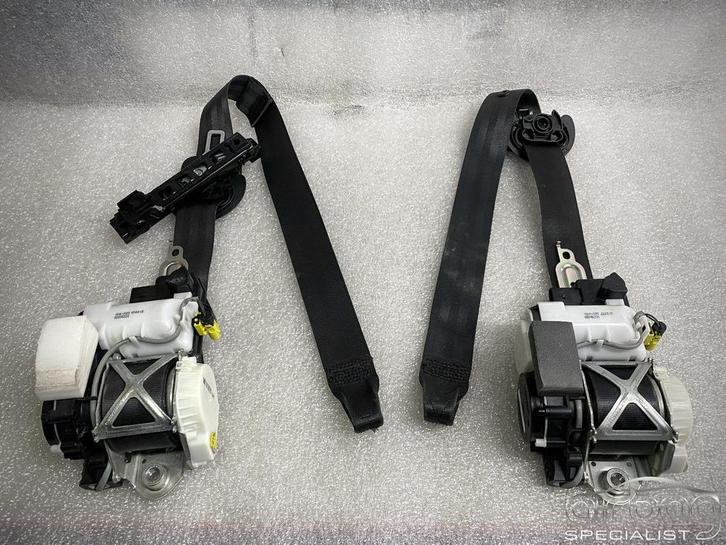 Golf 7 (3 DEURS) pre safe gordel set/ bigbelt   links + rech, Auto-onderdelen, Interieur en Bekleding, Gebruikt, Ophalen of Verzenden