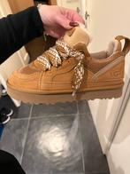 Nieuwe UGG Lowmel Chestnut maat 39, UGG, Bruin, Boots, Nieuw
