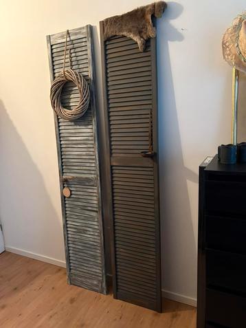 2 decoratieve houten luiken – landelijke stijl (198x38 cm) beschikbaar voor biedingen
