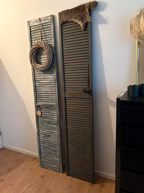 2 decoratieve houten luiken – landelijke stijl (198x38 cm), Huis en Inrichting, Woonaccessoires | Kamerschermen, Zo goed als nieuw