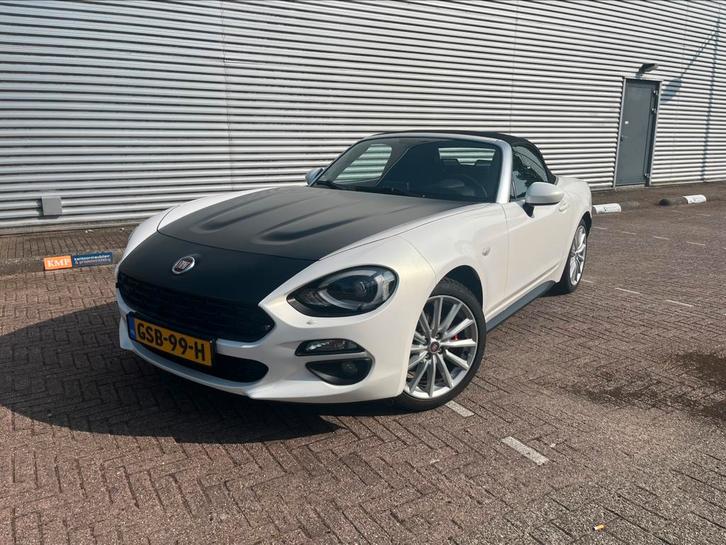 Fiat 124 Spider 1.4 Multiair Turbo 16v 140pk 2016 Wit, Auto's, Fiat, Particulier, 124 Spider, Benzine, Cabriolet, Handgeschakeld